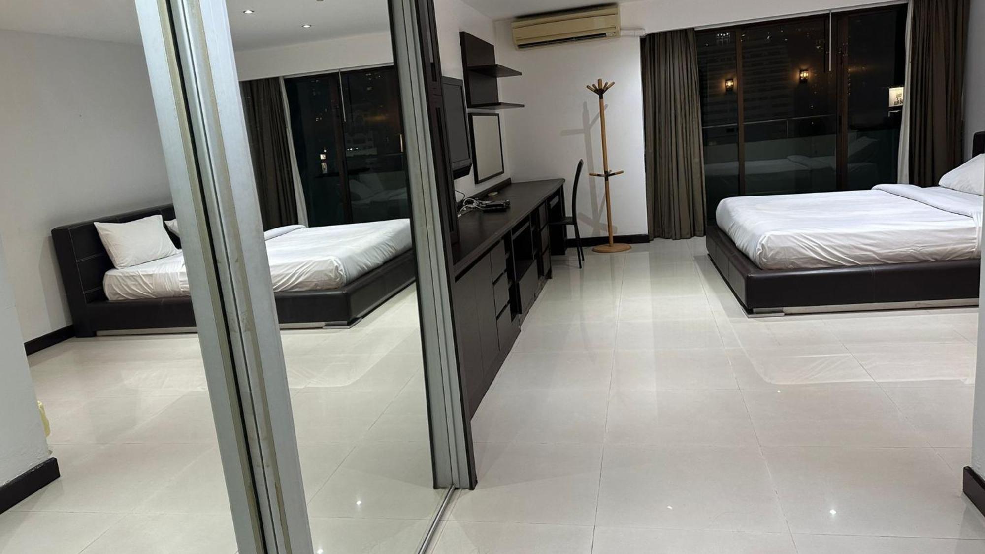 Hotel Omni Tower Sukhumvit Nana Direct Bangkok Exteriér fotografie