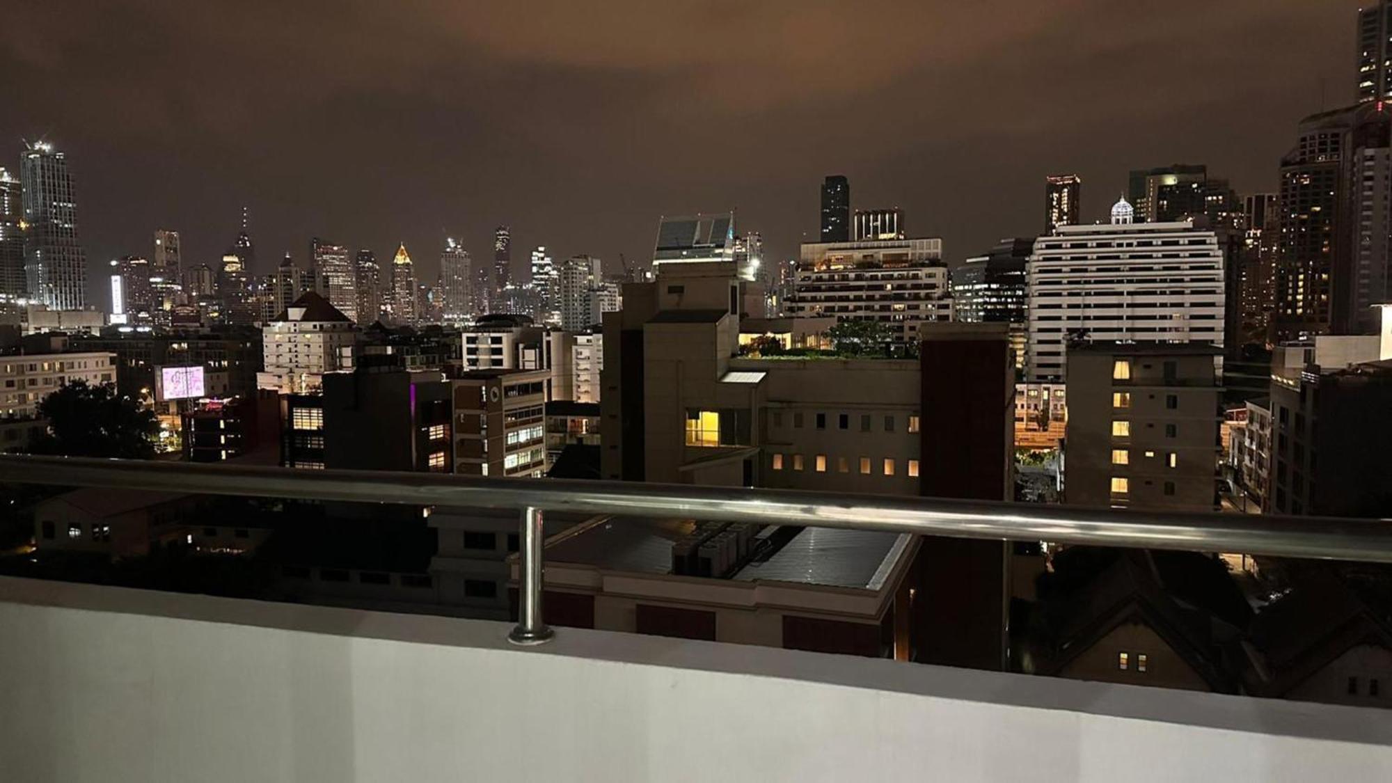Hotel Omni Tower Sukhumvit Nana Direct Bangkok Exteriér fotografie