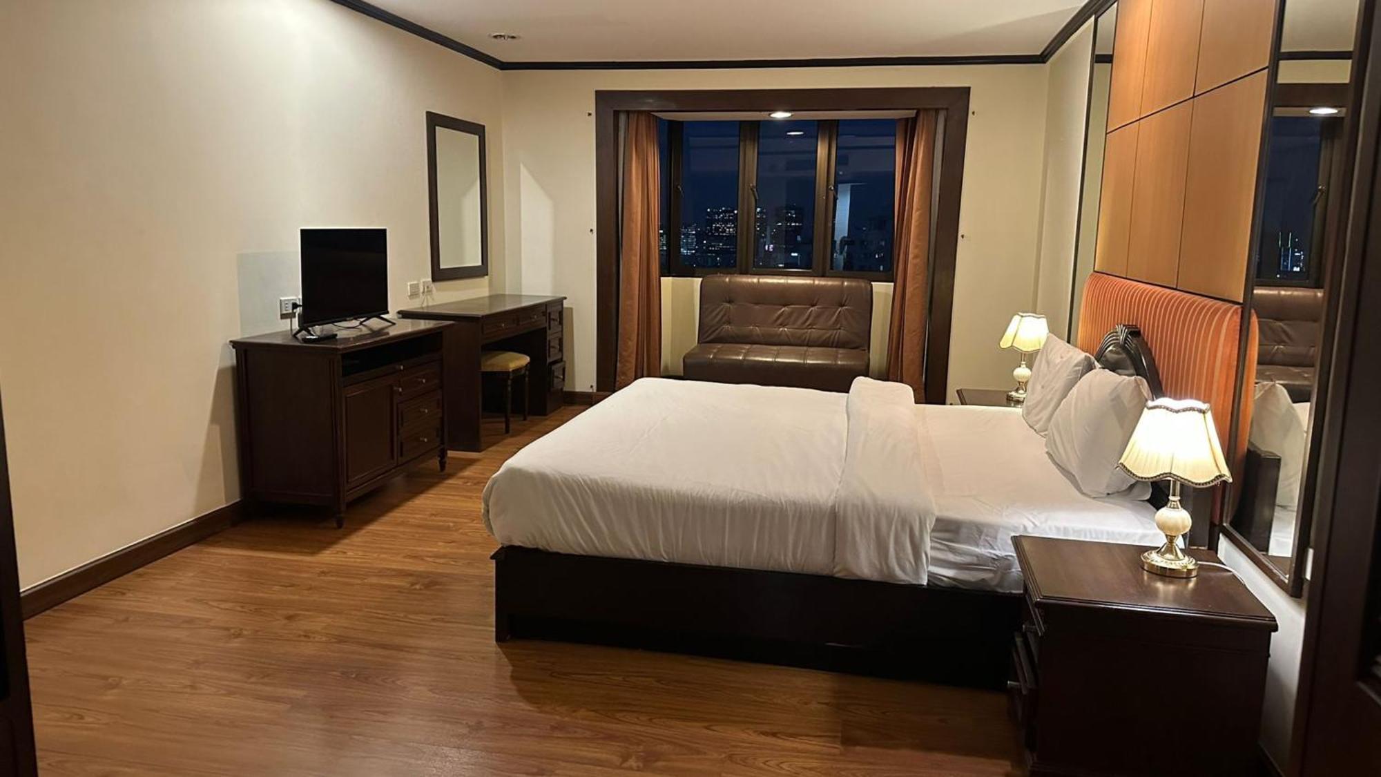 Omni Tower Nana Bangkok - Serviced Apartment On Sukhumvit Soi 4 Exteriér fotografie