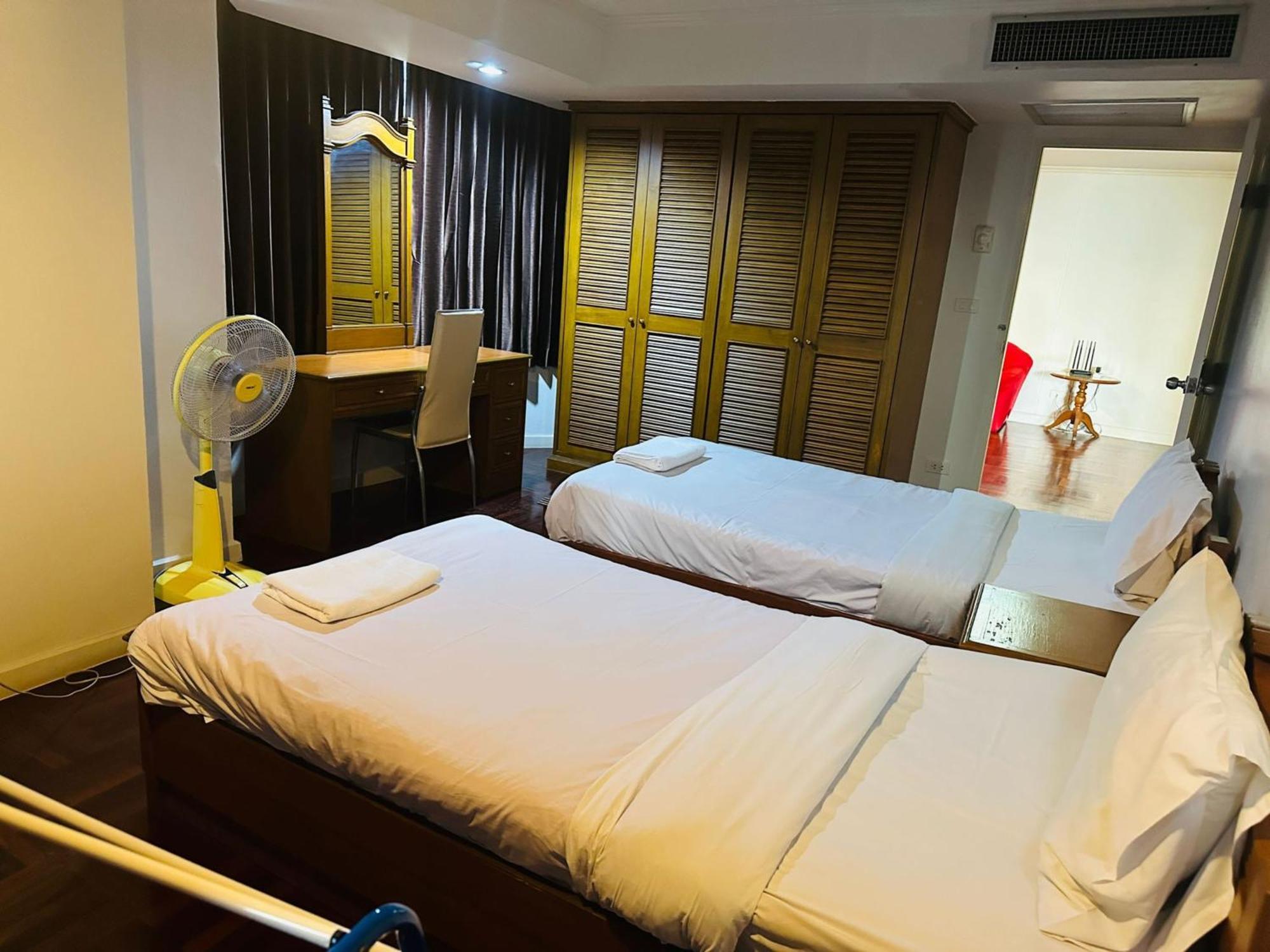 Hotel Omni Tower Sukhumvit Nana Direct Bangkok Exteriér fotografie