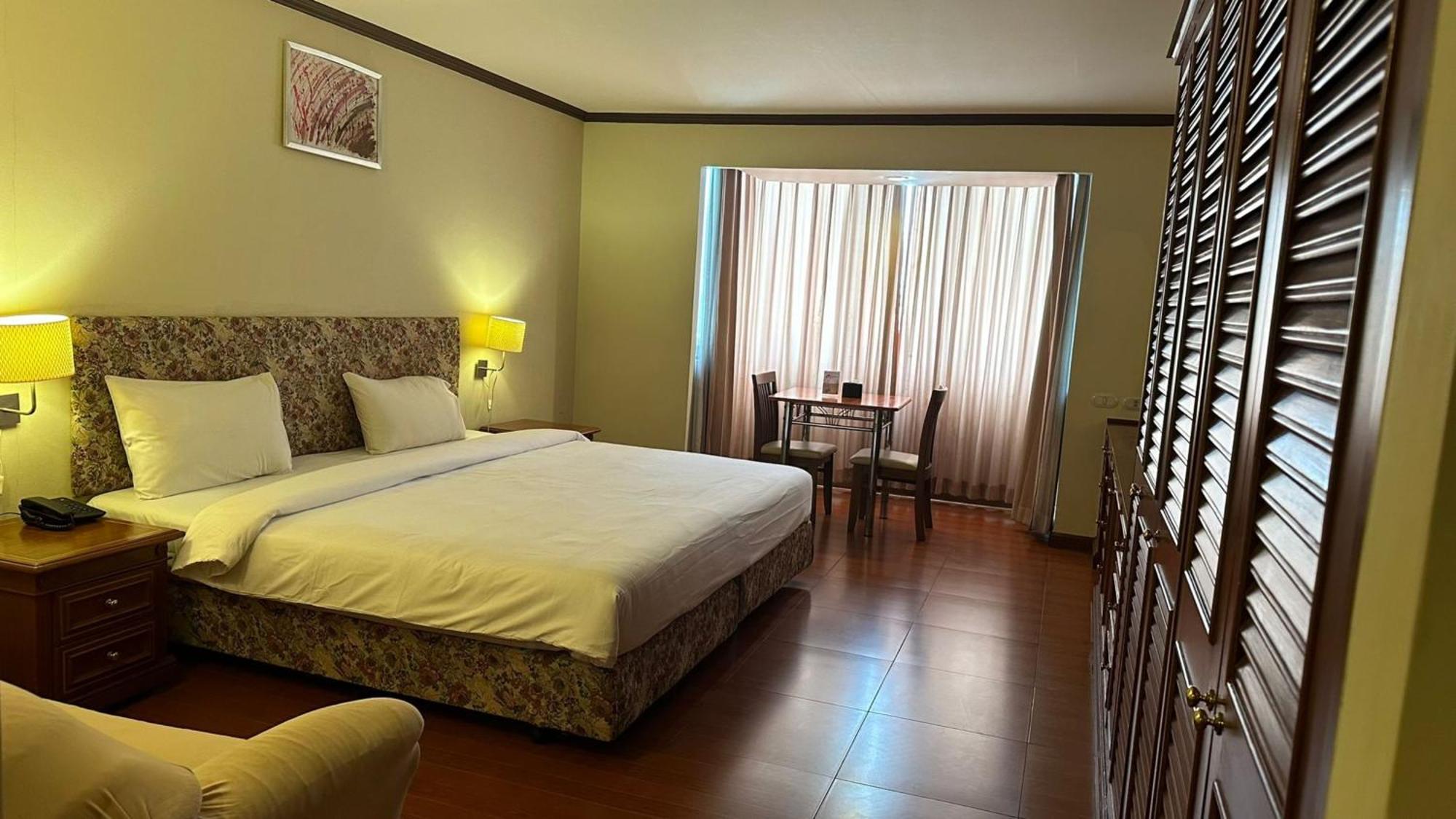Omni Tower Nana Bangkok - Serviced Apartment On Sukhumvit Soi 4 Exteriér fotografie