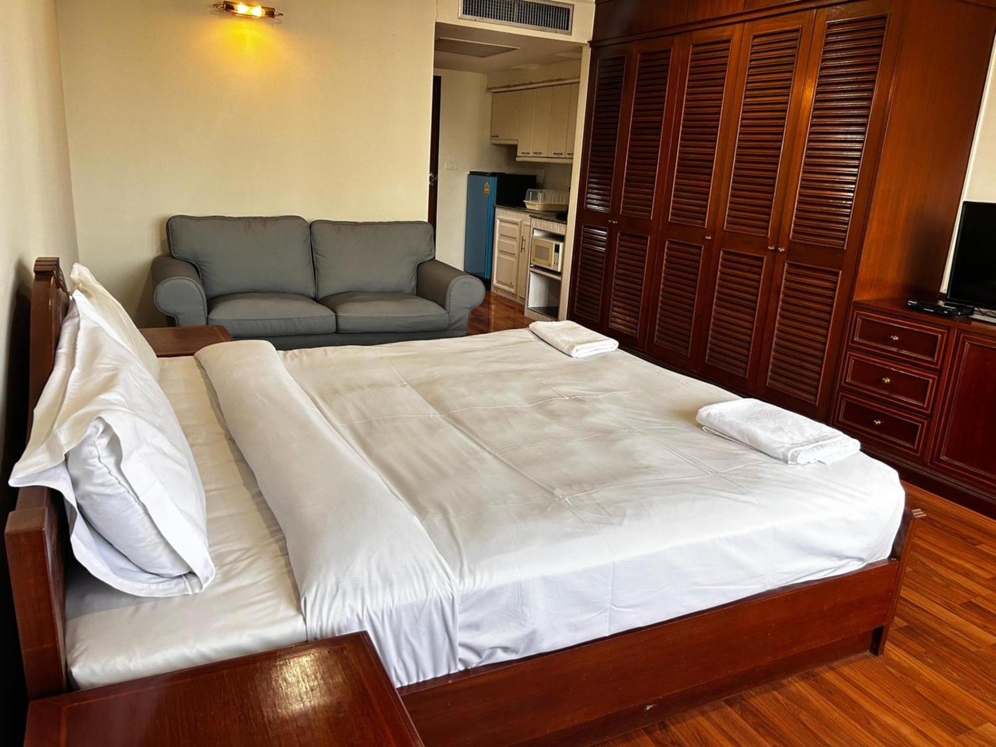 Omni Tower Nana Bangkok - Serviced Apartment On Sukhumvit Soi 4 Exteriér fotografie